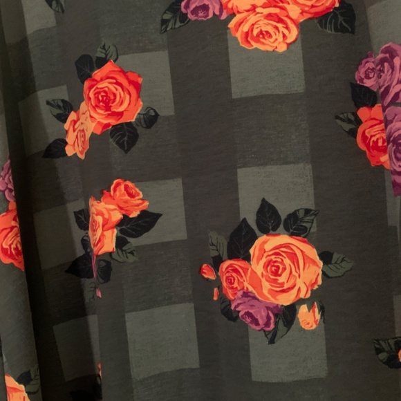 Lularoe Carly dress - Picture 2 of 3